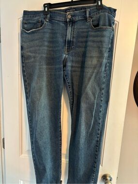 Lucky Brand Men's Medium Blue Straight Jeans